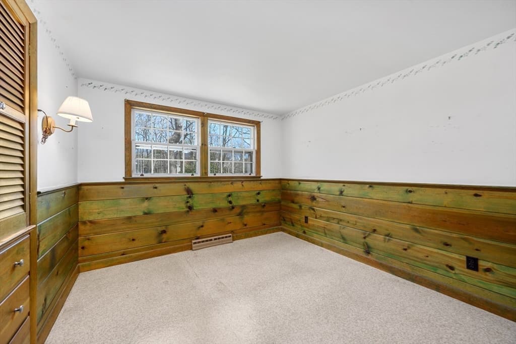 Single Family Residence at 21 Uncatena Rd, Mashpee MA 02649, photo 13 of 35