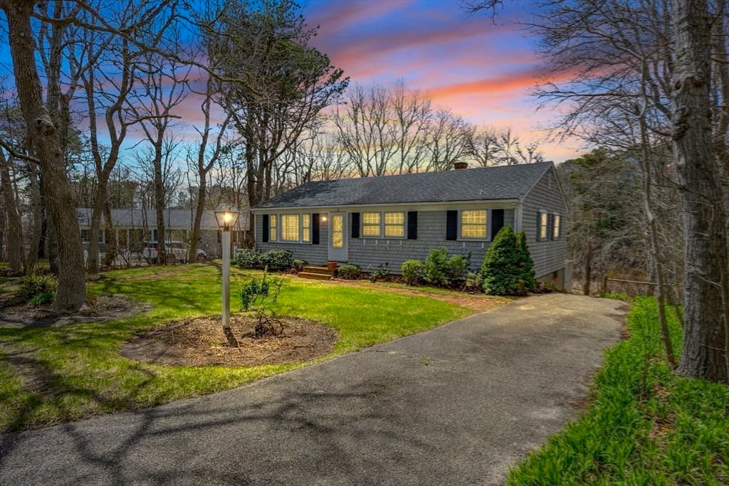 Single Family Residence at 21 Uncatena Rd, Mashpee MA 02649, photo 32 of 35