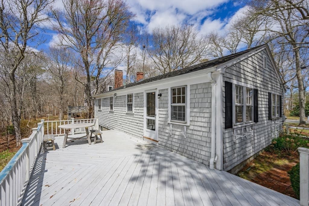 Single Family Residence at 21 Uncatena Rd, Mashpee MA 02649, photo 20 of 35