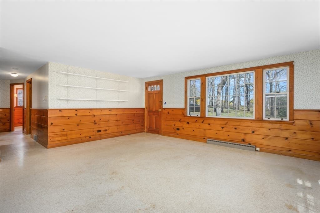 Single Family Residence at 21 Uncatena Rd, Mashpee MA 02649, photo 10 of 35
