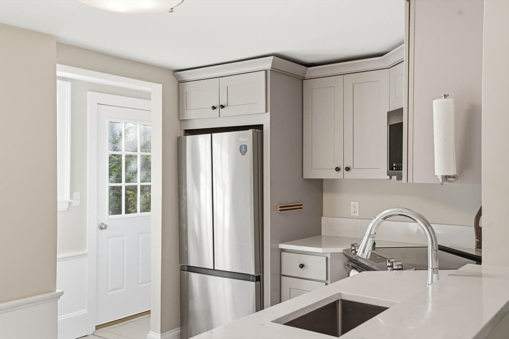 198 South Street # A, Hingham MA 02043 photo 9