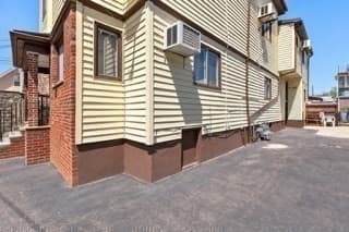 4 Family at 159 Pearl Street, Somerville MA 02145, photo 20 of 42