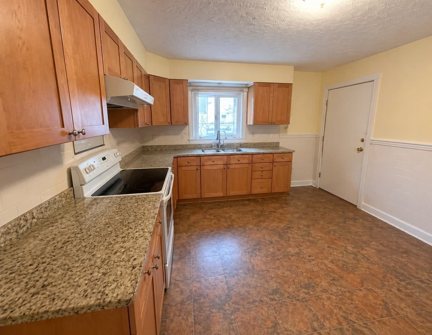 4 Family at 159 Pearl Street, Somerville MA 02145, photo 25 of 42