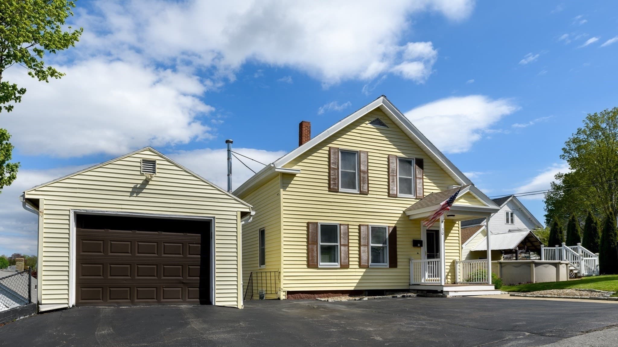 Single Family Residence at 30 Prospect St, Spencer MA 01562, photo 3 of 25