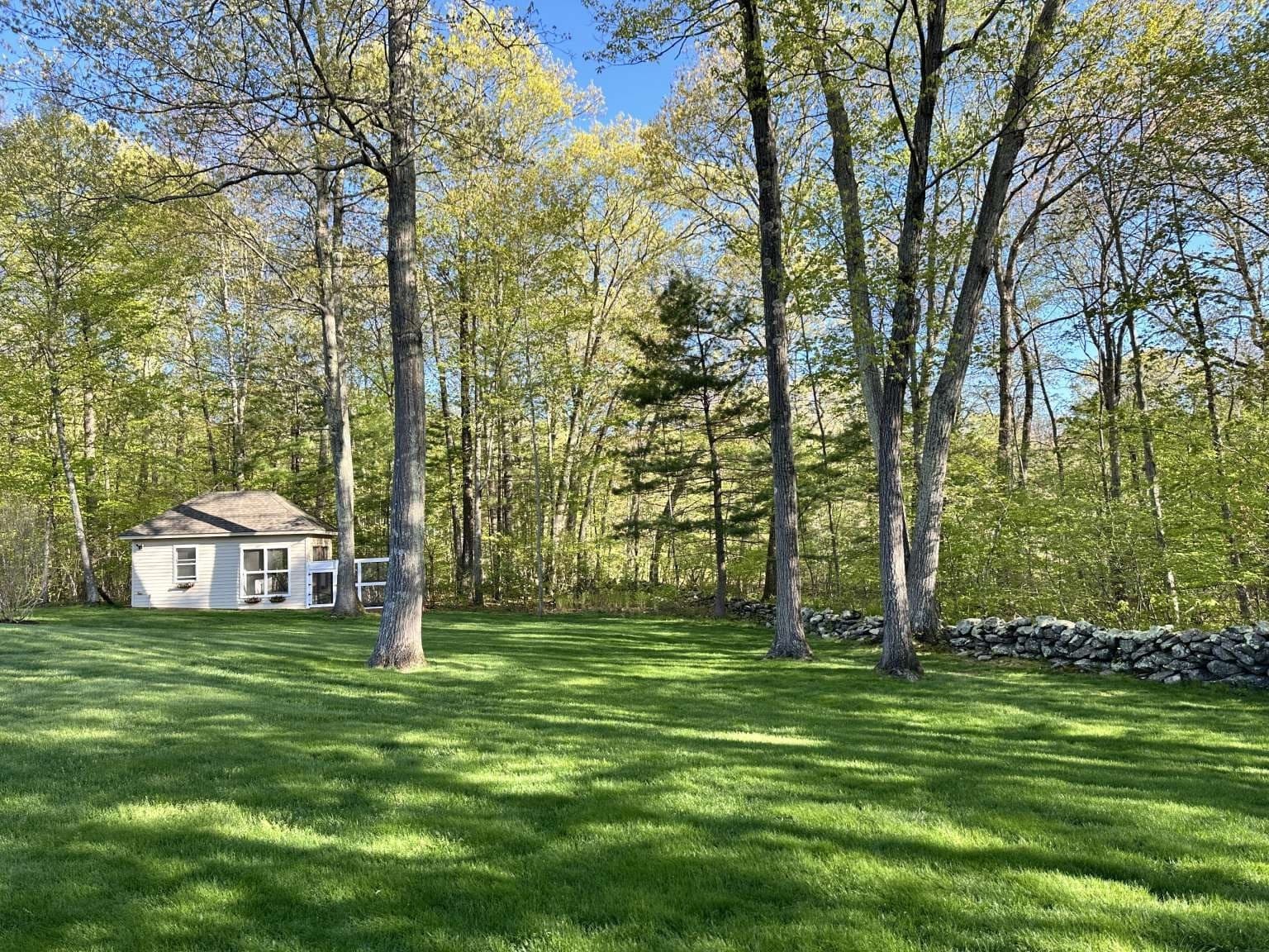 Single Family Residence at 37 Putnam Hill Road, Sutton MA 01590, photo 38 of 42
