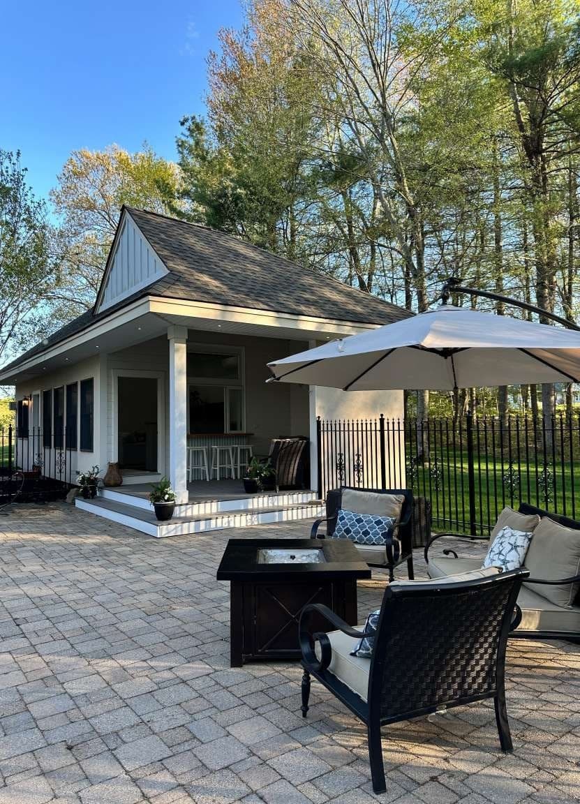 Single Family Residence at 37 Putnam Hill Road, Sutton MA 01590, photo 10 of 42