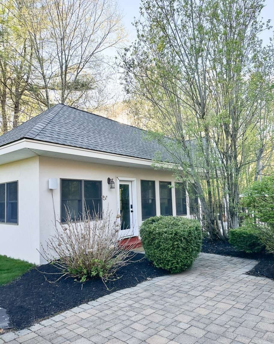 Single Family Residence at 37 Putnam Hill Road, Sutton MA 01590, photo 40 of 42