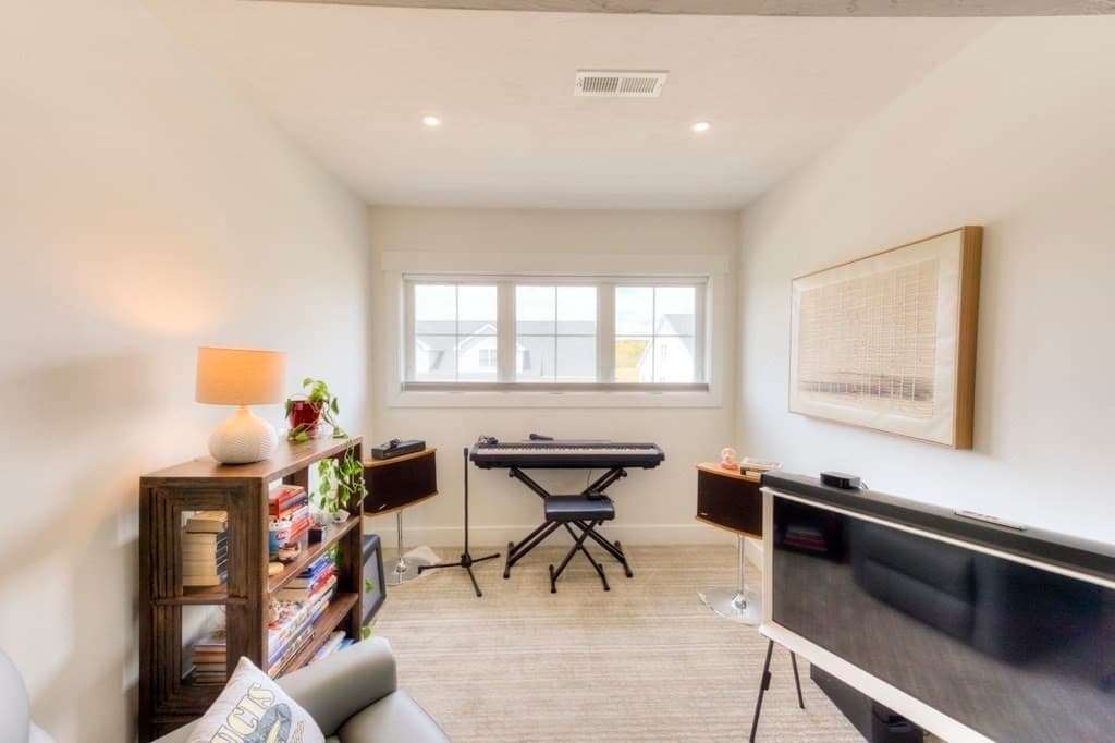 Condominium at 21 Salisbury Hill Blvd # 0, Worcester MA 01609, photo 18 of 42