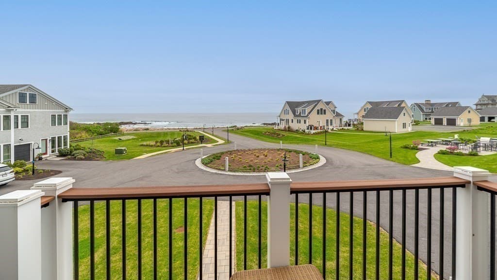 Condominium at 163 Atlantic Rd # 6, Gloucester MA 01930, Gloucester, photo 4 of 18