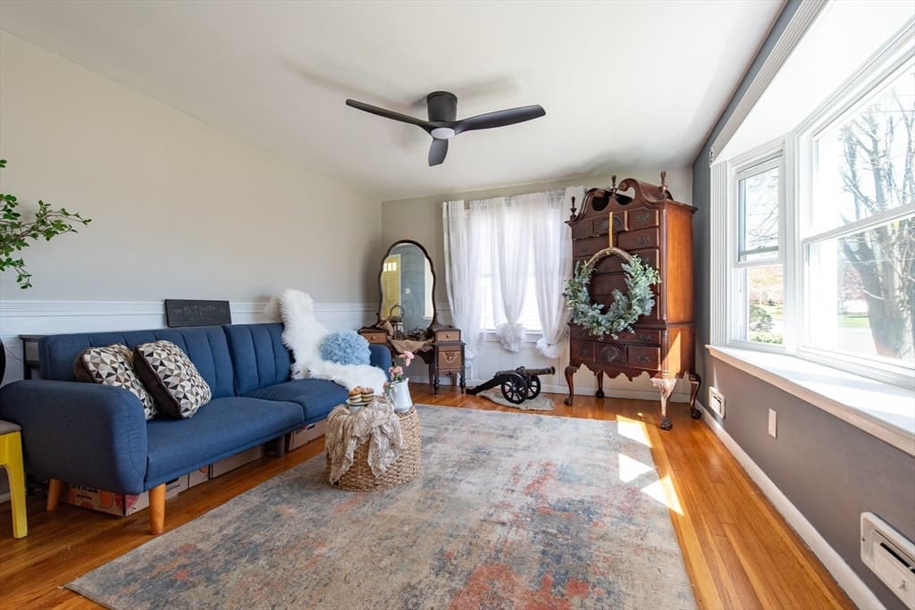 Single Family Residence at 82 Patton, Woonsocket RI 02895, Woonsocket, photo 3 of 31