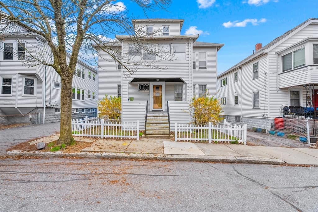 52 Sterling St, Somerville MA 02144