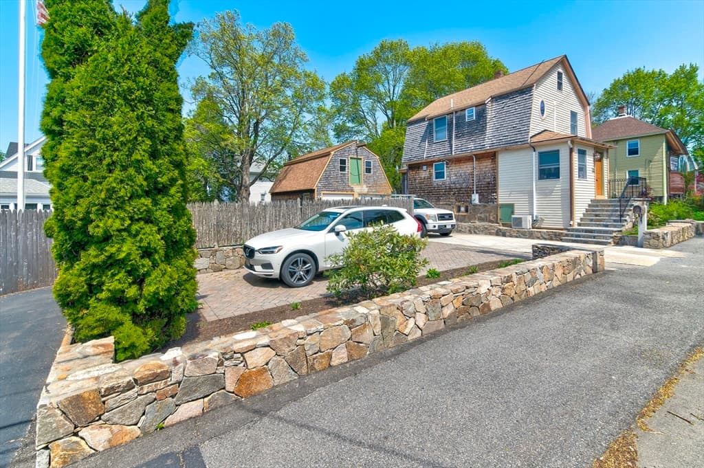 Single Family Residence at 16 Cotton Ave, Braintree MA 02184, photo 5 of 42