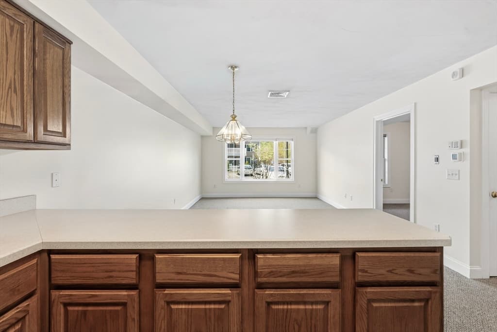 26 Greenleaves Dr # 602, Amherst MA 01002 photo 5