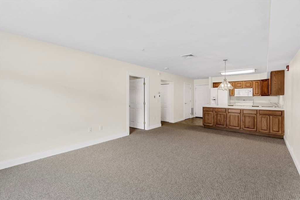 26 Greenleaves Dr # 602, Amherst MA 01002 photo 8