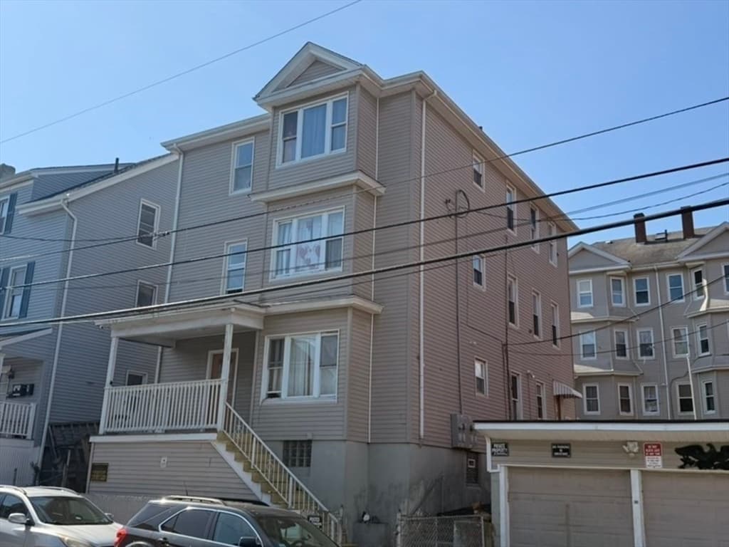 425 Division St, Fall River MA 02721 photo 2