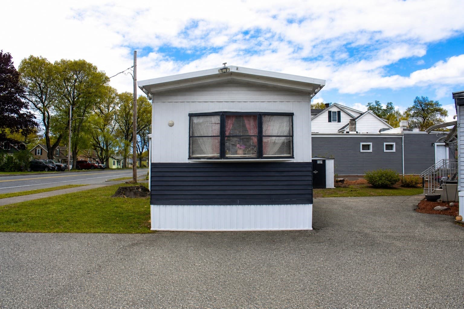 Mobile Home at 1760 Westover Rd # 1, Chicopee MA 01020, photo 2 of 8