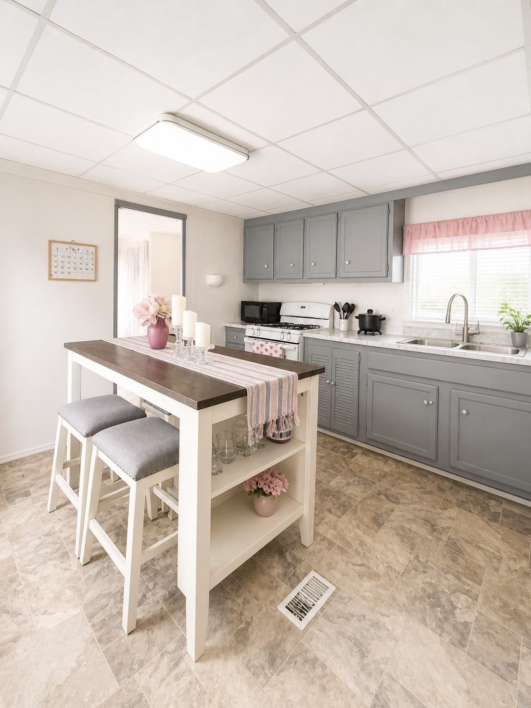 Mobile Home at 1760 Westover Rd # 1, Chicopee MA 01020, photo 6 of 8