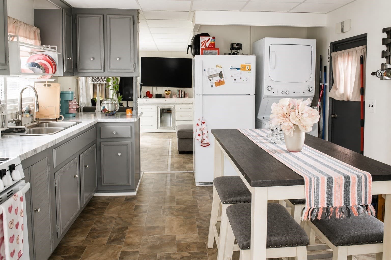 Mobile Home at 1760 Westover Rd # 1, Chicopee MA 01020, photo 5 of 8