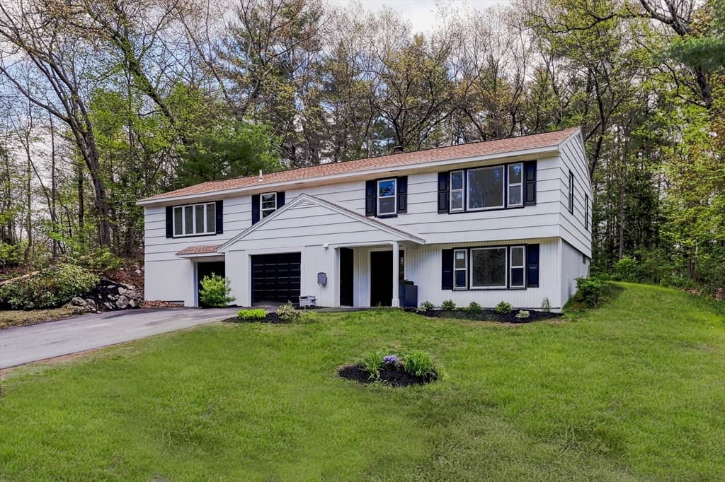 12 Davis Road, Merrimack NH 03054