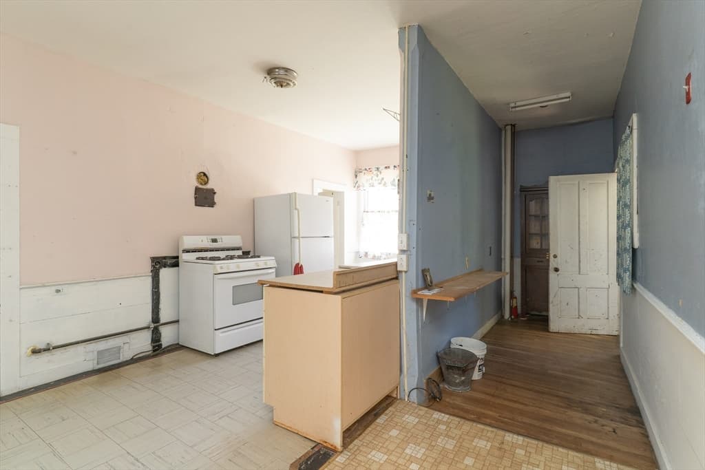 Single Family Residence at 3 Main St, Brookfield MA 01506, Brookfield, photo 16 of 36
