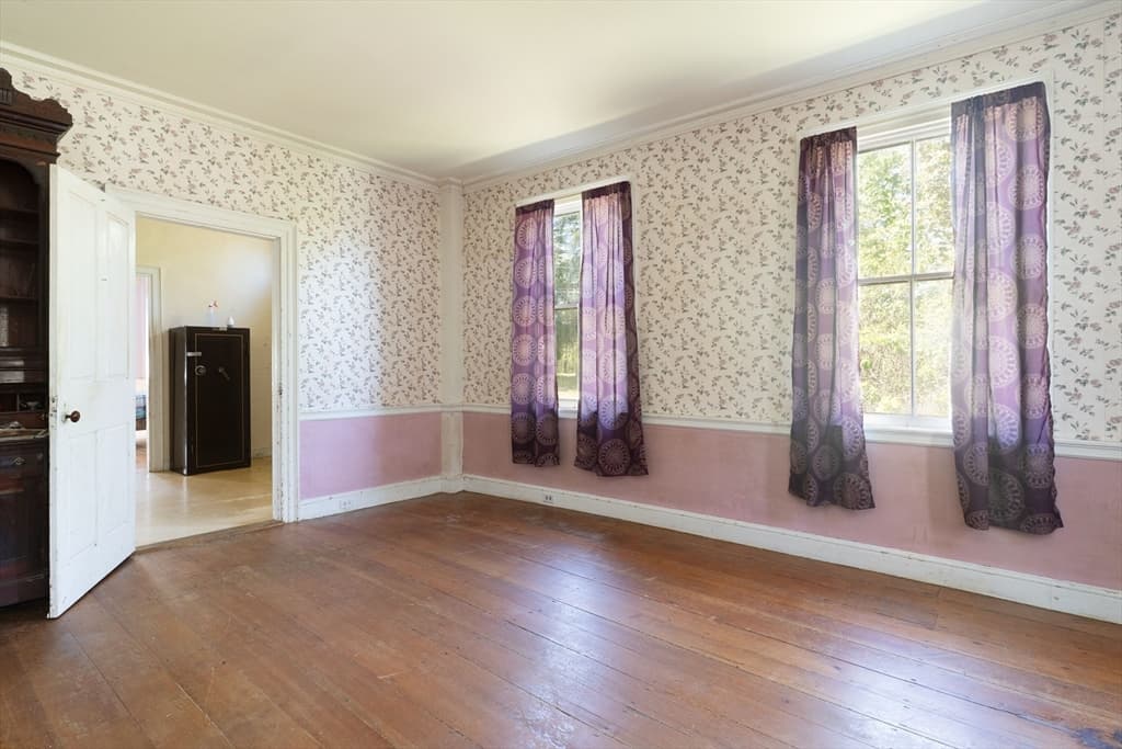 Single Family Residence at 3 Main St, Brookfield MA 01506, Brookfield, photo 12 of 36