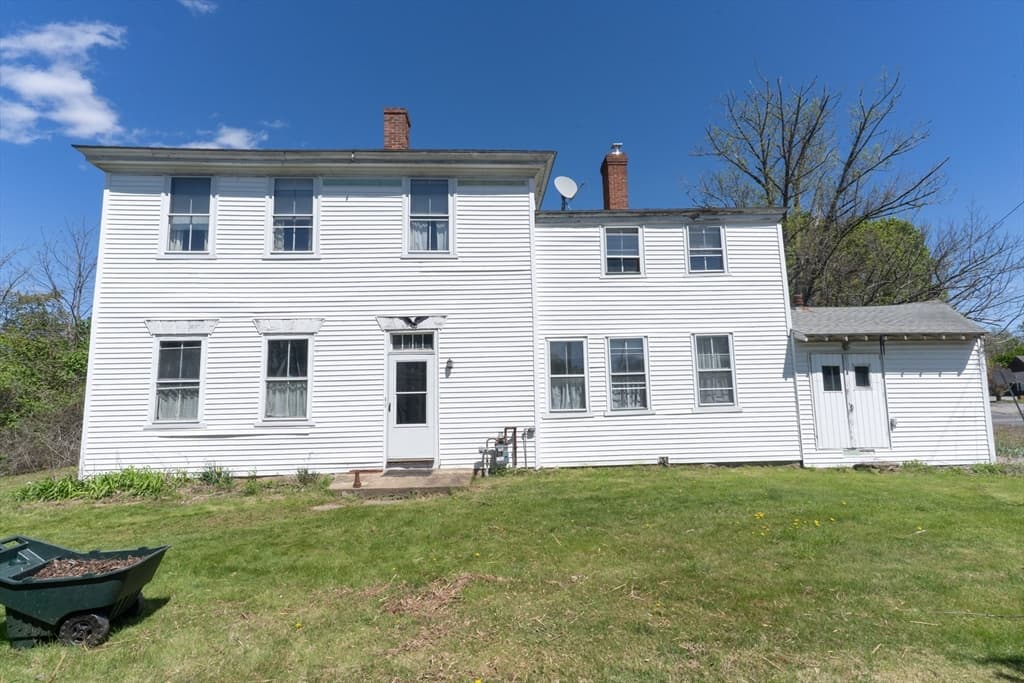 Single Family Residence at 3 Main St, Brookfield MA 01506, Brookfield, photo 22 of 36
