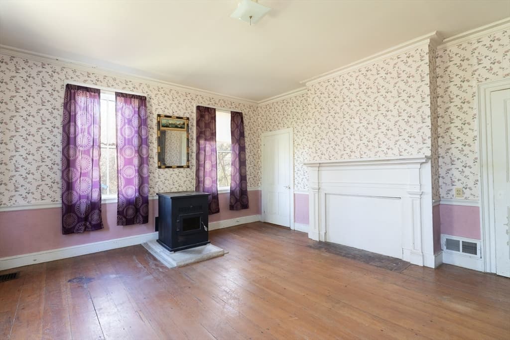 Single Family Residence at 3 Main St, Brookfield MA 01506, Brookfield, photo 10 of 36