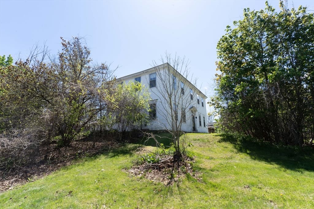 Single Family Residence at 3 Main St, Brookfield MA 01506, Brookfield, photo 29 of 36