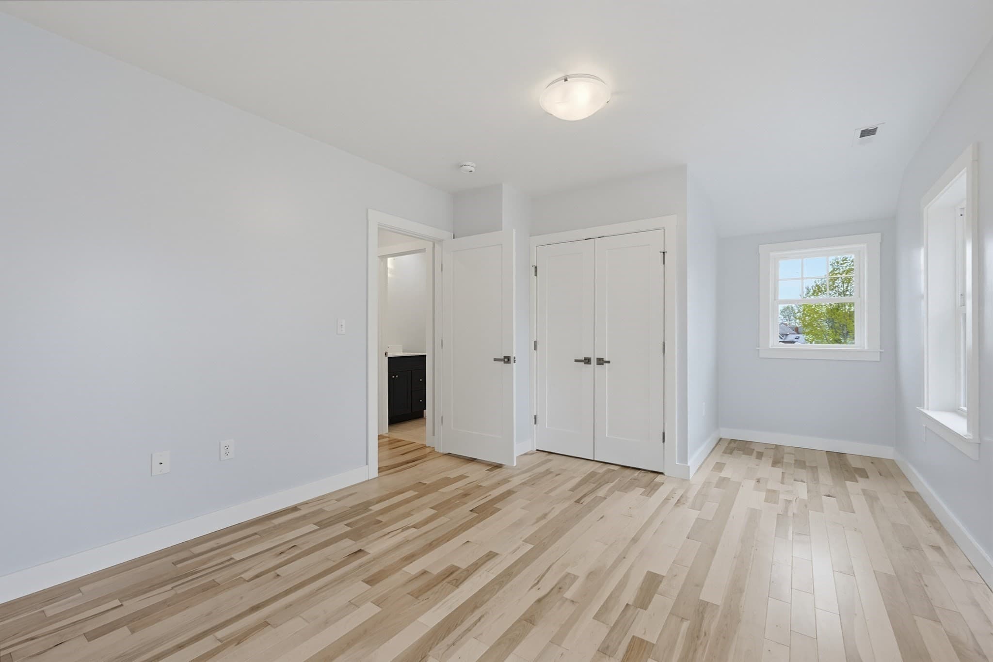 Single Family Residence at 33 Jefferson, East Providence RI 02915, East Providence, photo 23 of 35