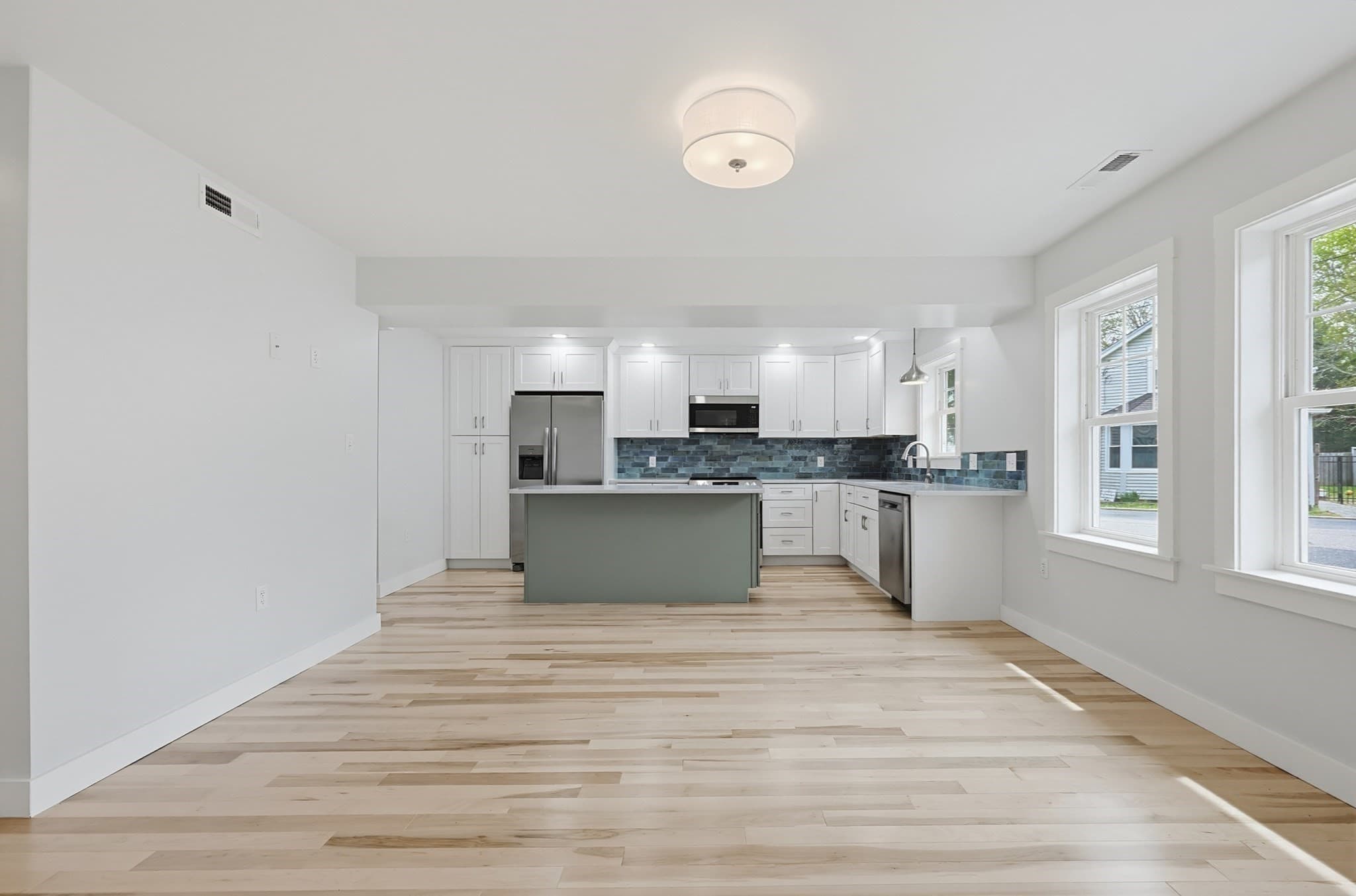Single Family Residence at 33 Jefferson, East Providence RI 02915, East Providence, photo 9 of 35