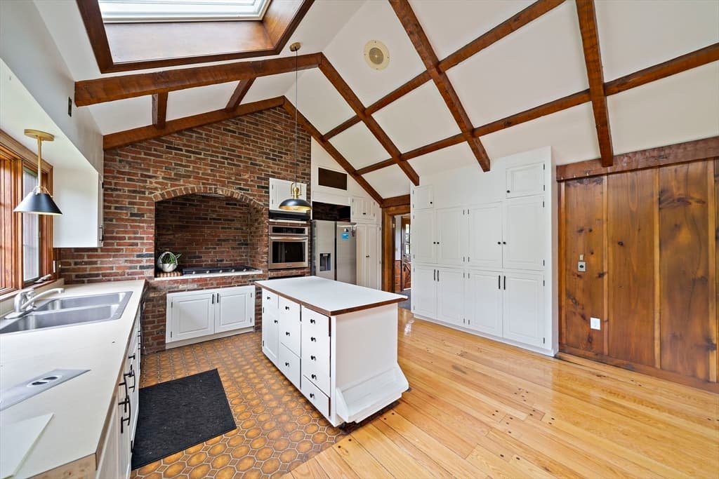 Single Family Residence at 8 Conway Lane, Foxboro MA 02035, Foxboro, photo 6 of 40