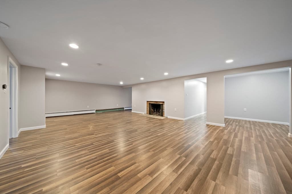 Single Family Residence at 8 Conway Lane, Foxboro MA 02035, Foxboro, photo 26 of 40