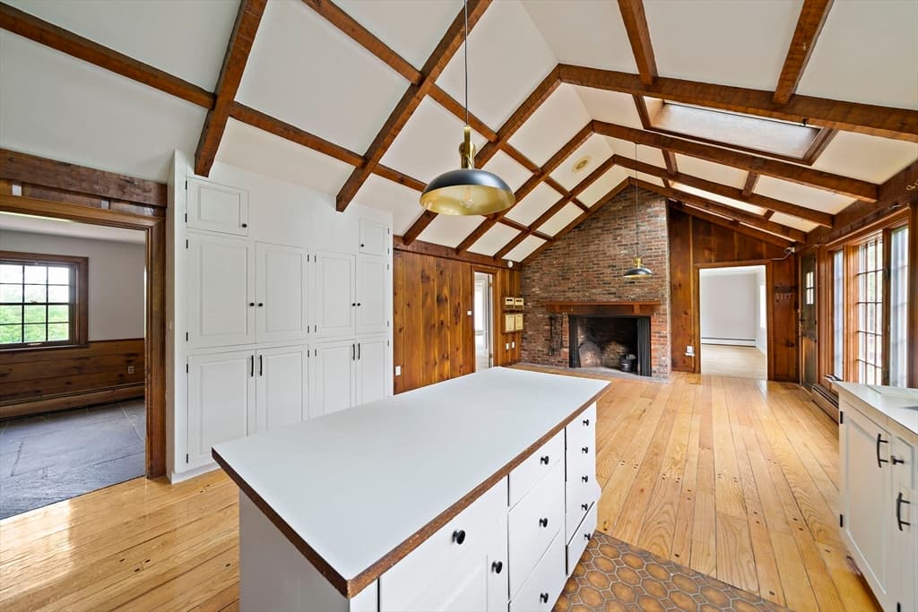 Single Family Residence at 8 Conway Lane, Foxboro MA 02035, Foxboro, photo 7 of 40