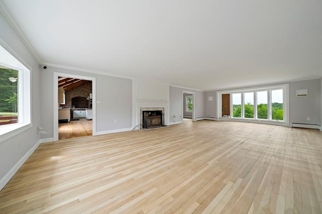 Single Family Residence at 8 Conway Lane, Foxboro MA 02035, Foxboro, photo 9 of 40