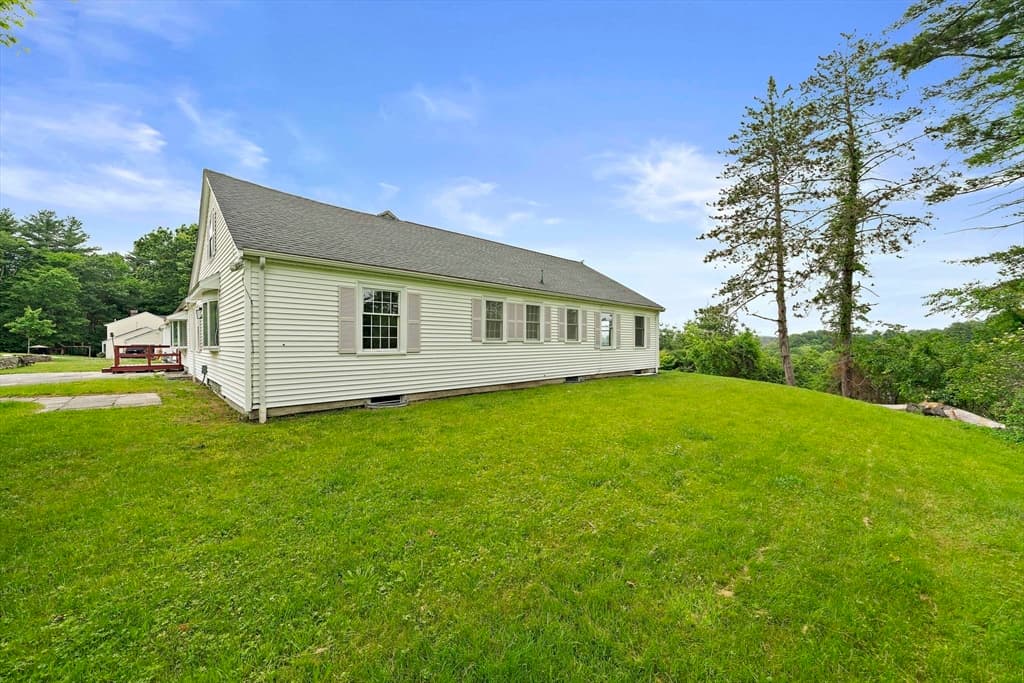 Single Family Residence at 8 Conway Lane, Foxboro MA 02035, Foxboro, photo 37 of 40