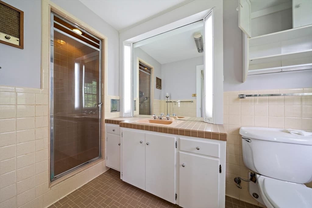Single Family Residence at 8 Conway Lane, Foxboro MA 02035, Foxboro, photo 19 of 40