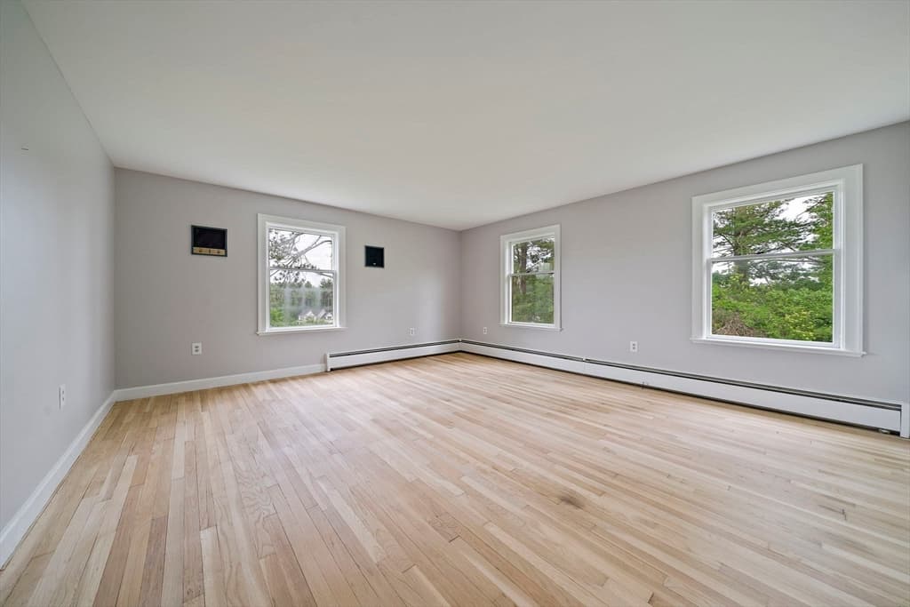 Single Family Residence at 8 Conway Lane, Foxboro MA 02035, Foxboro, photo 21 of 40