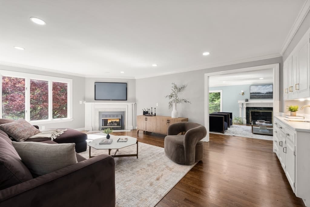 64 Country Drive, Weston MA 02493 photo 6