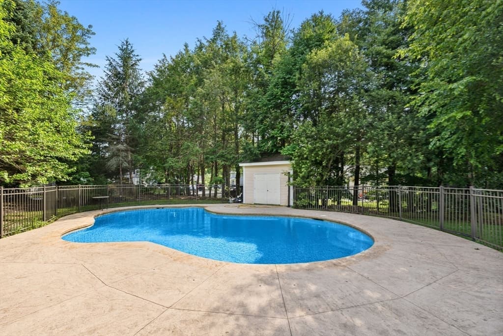 Single Family Residence at Six Ashley Court, Lynnfield MA 01940, Lynnfield, photo 35 of 41