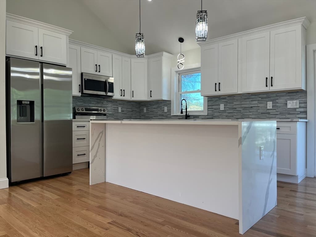 272 S Main St, Hopedale MA 01747 photo 15