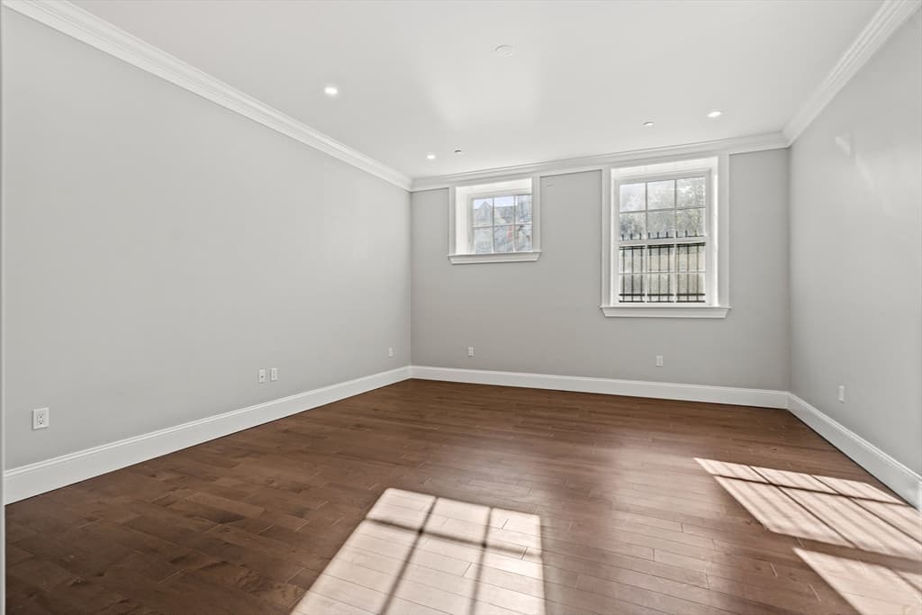 Condominium at 20 Mechanic Square # 2, Marblehead MA 01945, Marblehead, photo 17 of 35