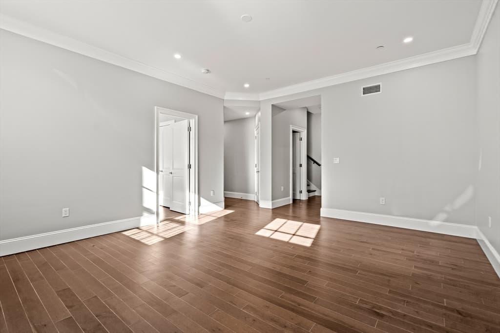 Condominium at 20 Mechanic Square # 2, Marblehead MA 01945, Marblehead, photo 18 of 35