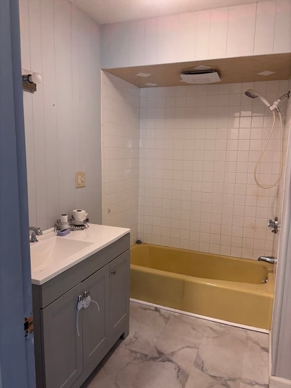 Single Family Residence at 349 Oak St, Clinton MA 01510, Clinton, photo 12 of 16