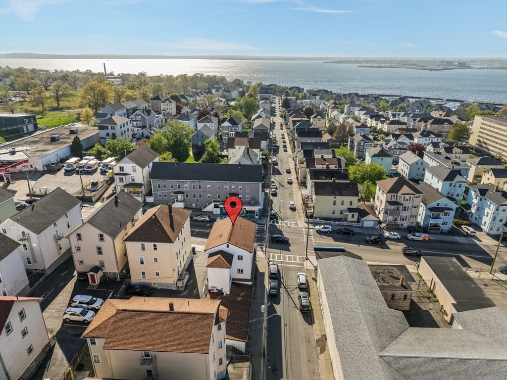 3 Family at 284 Broadway, Fall River MA 02721, photo 41 of 42
