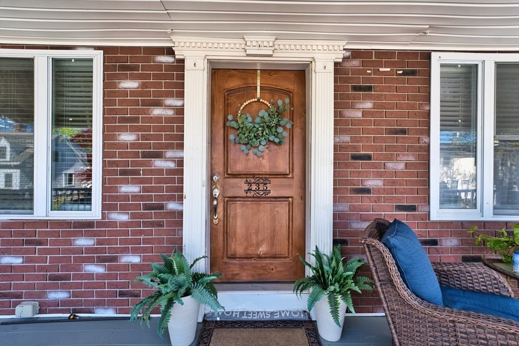 235 Chavenson St, Fall River MA 02723 photo 6