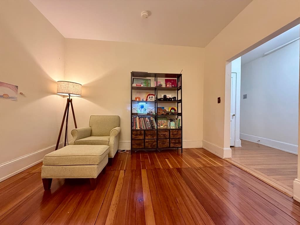 35 Westbourne Ter # 2, Brookline MA 02446 photo 3