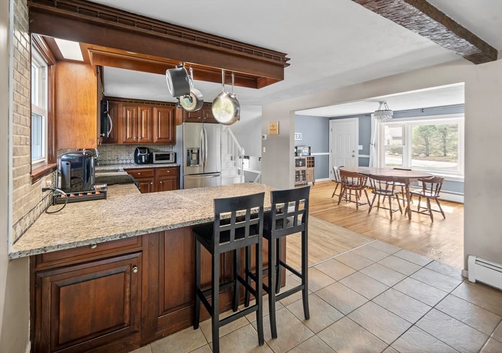 Single Family Residence at 118 North St, Grafton MA 01519, photo 11 of 29
