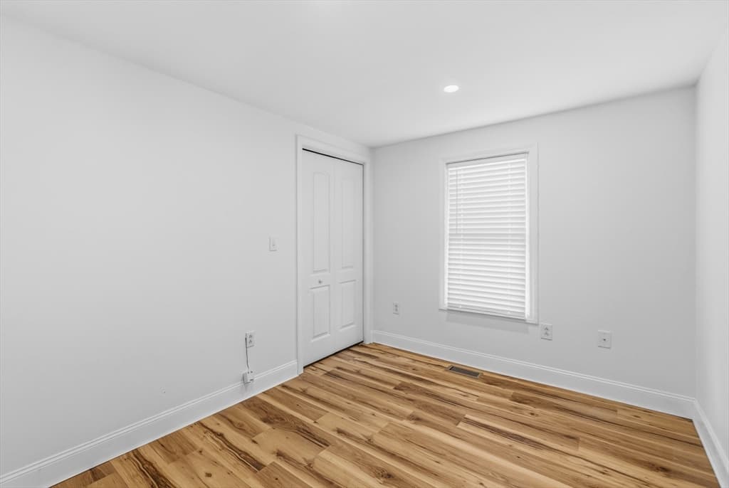 8 Cottage St, Wareham MA 02571 photo 13
