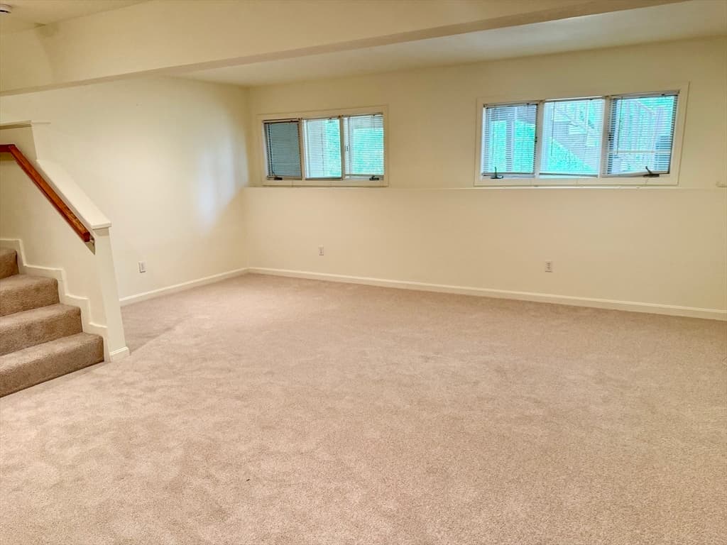 Condominium at 6 Lilac Court # 6, Hopkinton MA 01748, Hopkinton, photo 14 of 21