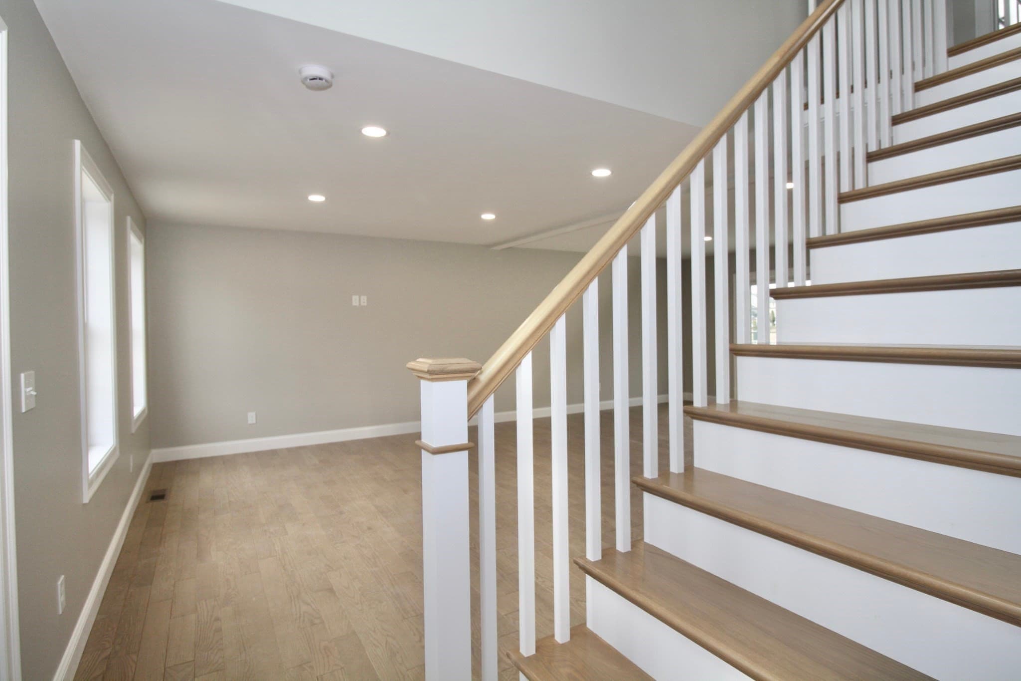 Single Family Residence at 47 Seth Daniel Drive, New Bedford MA 02745, New Bedford, photo 20 of 42